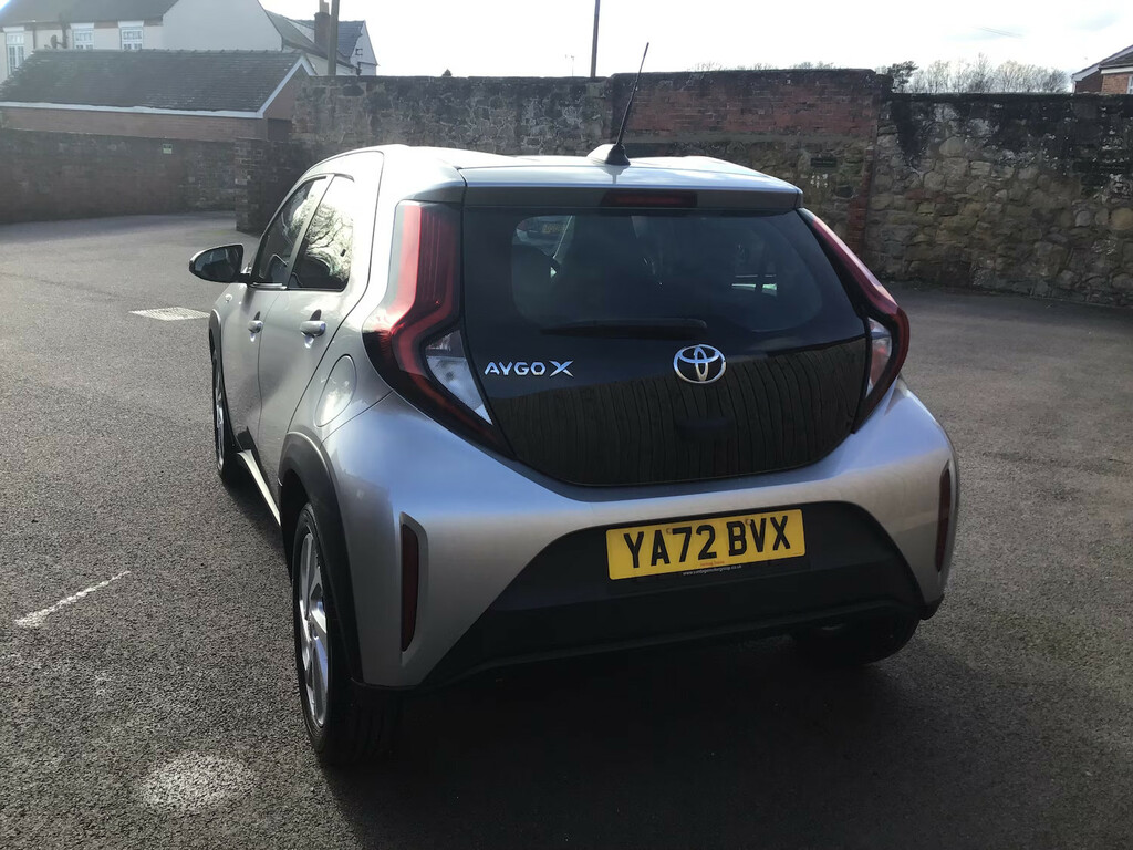 Toyota Aygo X 1.0 Vvt-i Pure Hatchback YA72BVX Silver #2
