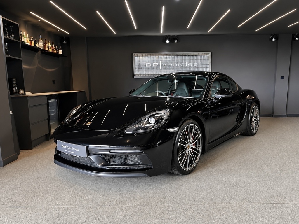 Porsche 718 Cayman T Gts Black
