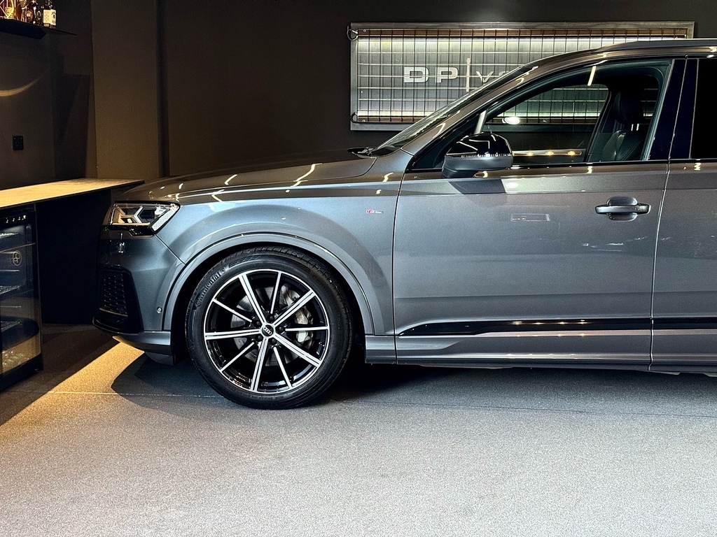 Audi Q7 Tfsi V6 Black Edition VE72ZPJ Grey #6