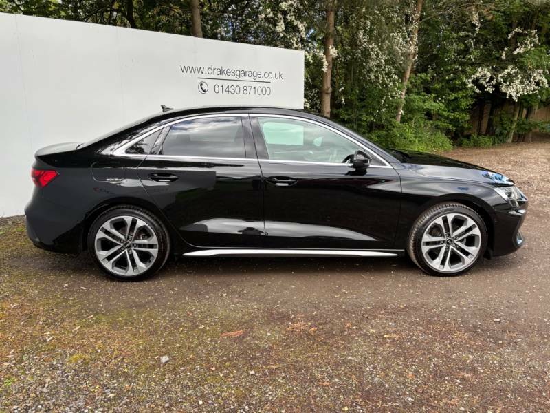 Audi A3 35 Tfsi S Line S Tronic - 2024 24 MC24ZVF Black #4