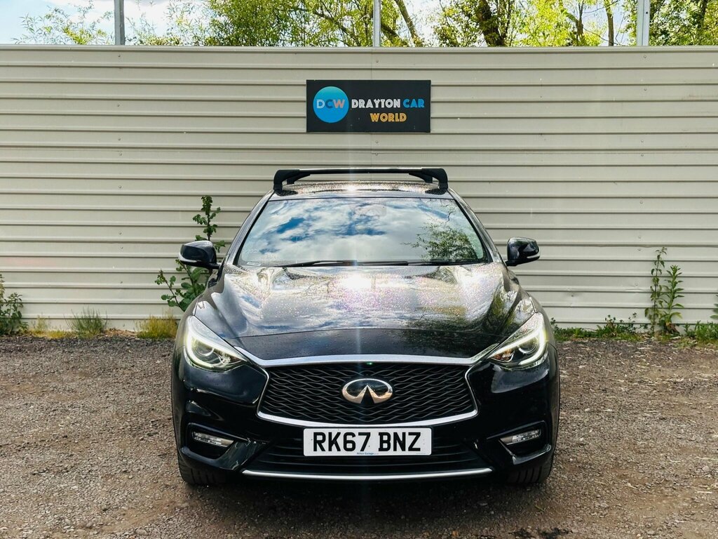 Infiniti Q30 1.6T Business Executive Euro 6 Ss Black #2