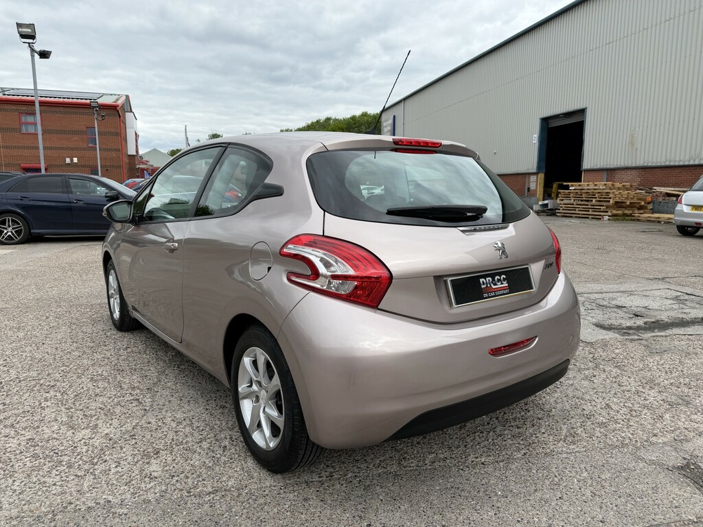 Peugeot 208 Hatchback 1.0 Vti Active 2013 PF63FEP Pink #6