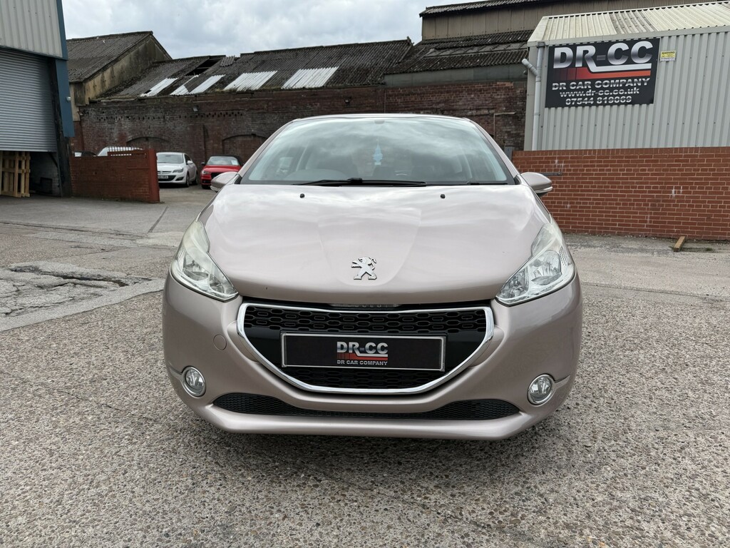 Peugeot 208 Hatchback 1.0 Vti Active 2013 PF63FEP Pink #2