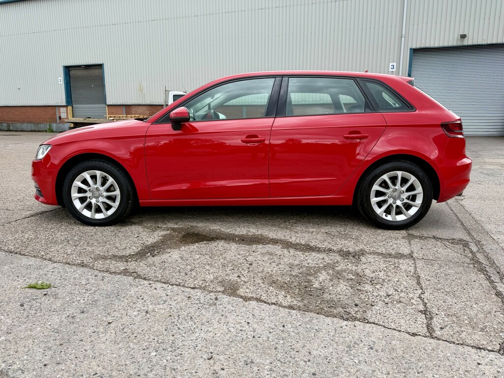 Audi A3 Hatchback 2.0 Tdi Se 2013 NV13WYR Red #4