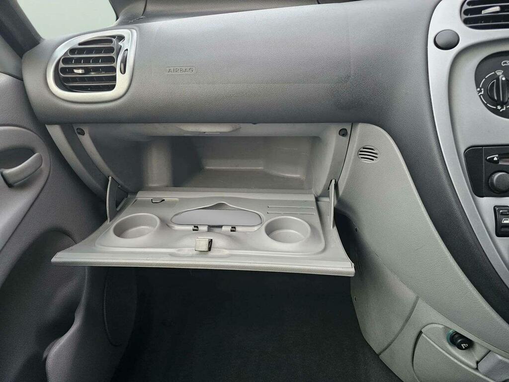 Citroen Xsara Picasso Mpv 1.6 Hdi Desire 2008 Silver #12