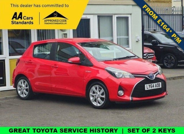 Toyota Yaris 1.5 Vvt-h Excel Hatchback Hybrid E-cvt Red