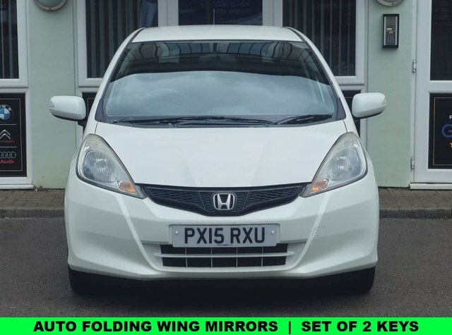 Honda Jazz 1.4 I-vtec Es Plus Hatchback Eur PX15RXU White #2