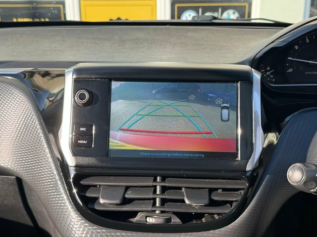 Peugeot 208 1.2 Puretech Tech Edition Hatchback Man CA68XNB Red #4
