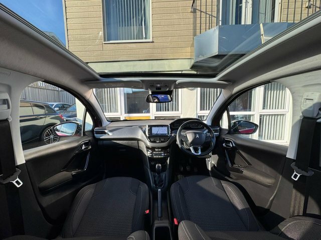 Peugeot 208 1.2 Puretech Tech Edition Hatchback Man CA68XNB Red #6