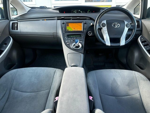 Toyota Prius 1.8 Vvti T Spirit Cvt Silver #8