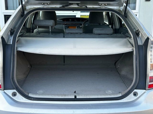 Toyota Prius 1.8 Vvti T Spirit Cvt Silver #71