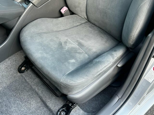 Toyota Prius 1.8 Vvti T Spirit Cvt Silver #21