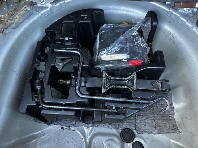 Toyota Prius 1.8 Vvti T Spirit Cvt Silver #72