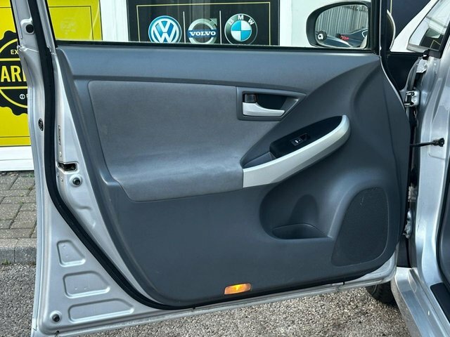 Toyota Prius 1.8 Vvti T Spirit Cvt Silver #62
