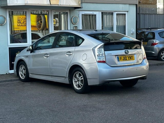 Toyota Prius 1.8 Vvti T Spirit Cvt Silver #33