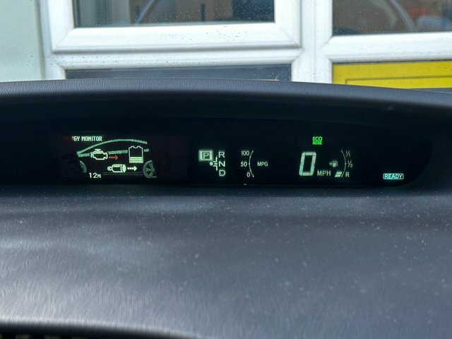 Toyota Prius 1.8 Vvti T Spirit Cvt Silver #24