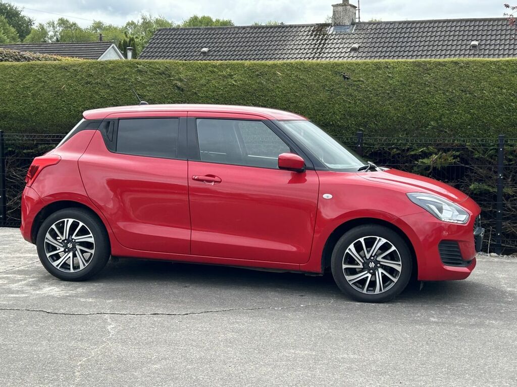 Suzuki Swift Hatchback Red #3