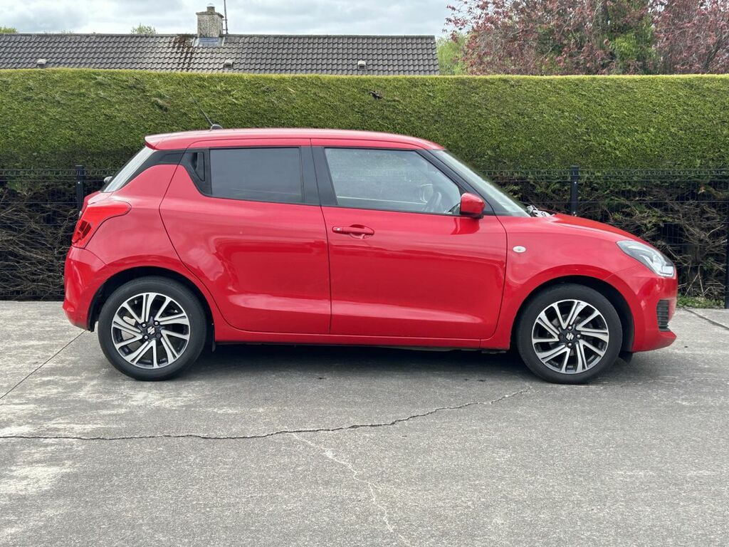 Suzuki Swift Hatchback Red #5