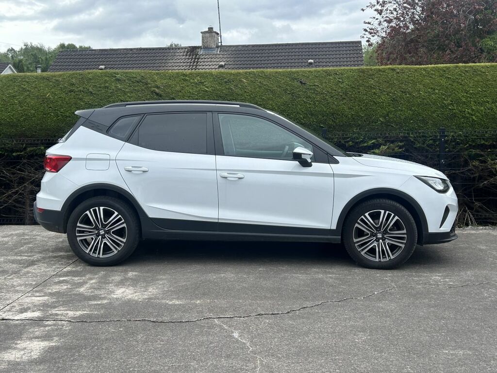 Seat Arona Mpv White #3