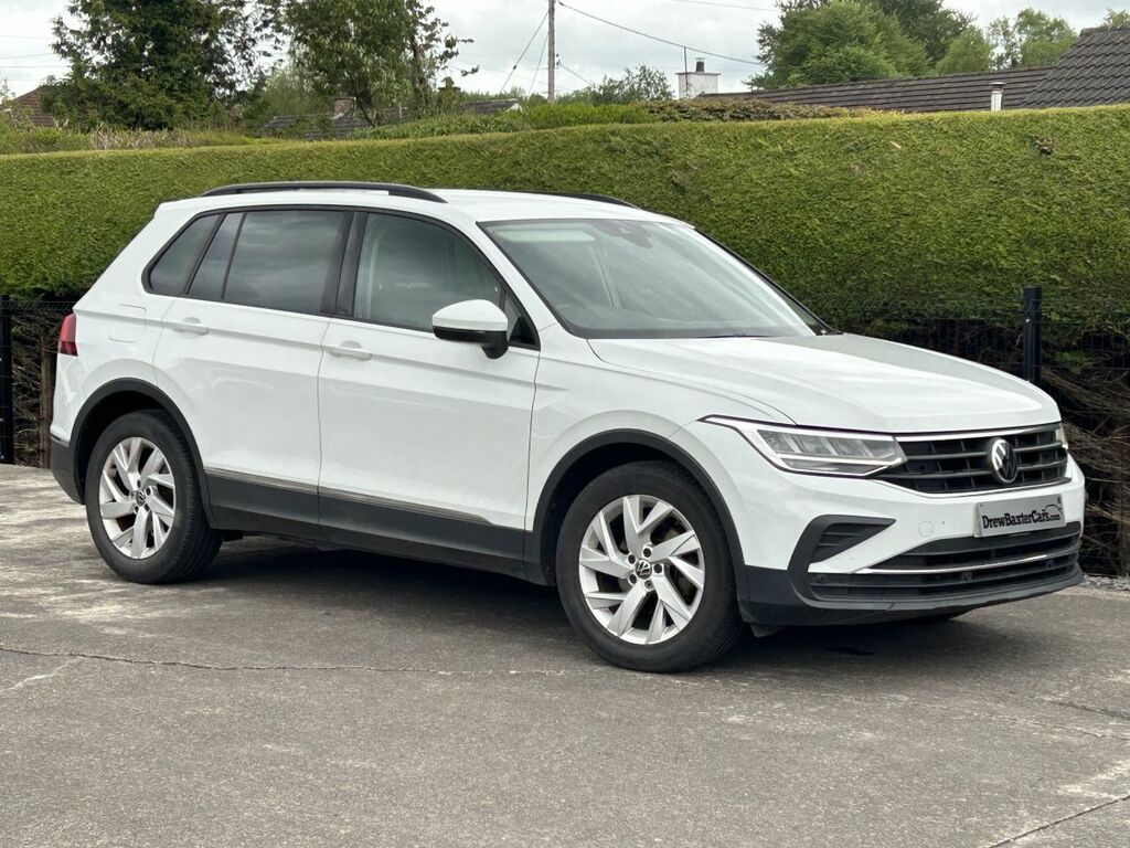Volkswagen Tiguan Estate White