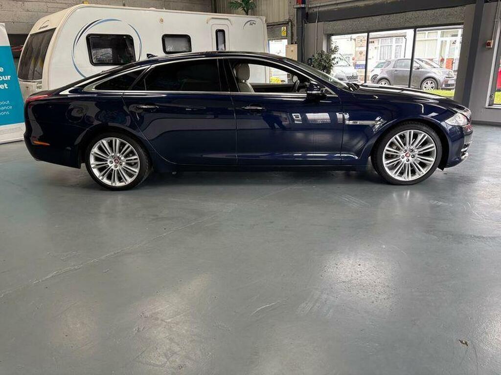Jaguar XJ Saloon 3.0 V6 Portfolio Euro 5 Ss Lwb Blue #5