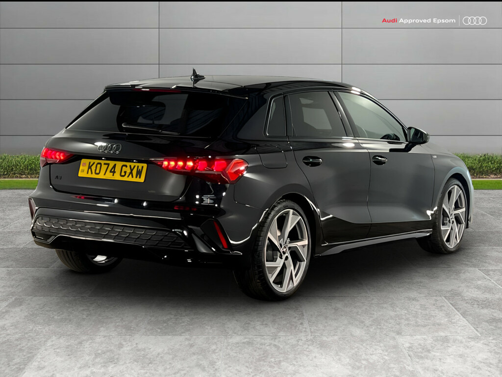 Audi A3 35 Tfsi Black Edition S Tronic KO74GXW Black #3