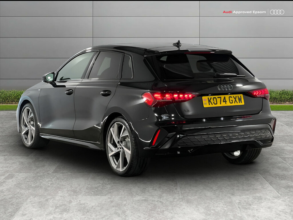 Audi A3 35 Tfsi Black Edition S Tronic KO74GXW Black #4