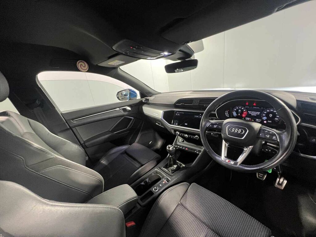 Audi Q3 35 Tfsi S Line RJ22HJO Blue #6