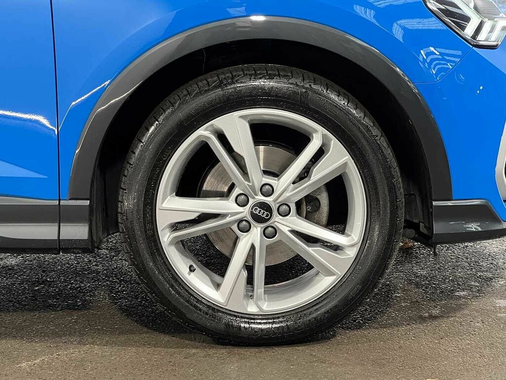 Audi Q3 35 Tfsi S Line RJ22HJO Blue #5