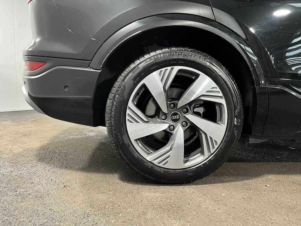Audi Q6 E-Tron 185Kw 83Kwh S Line KJ25CMY Black #5