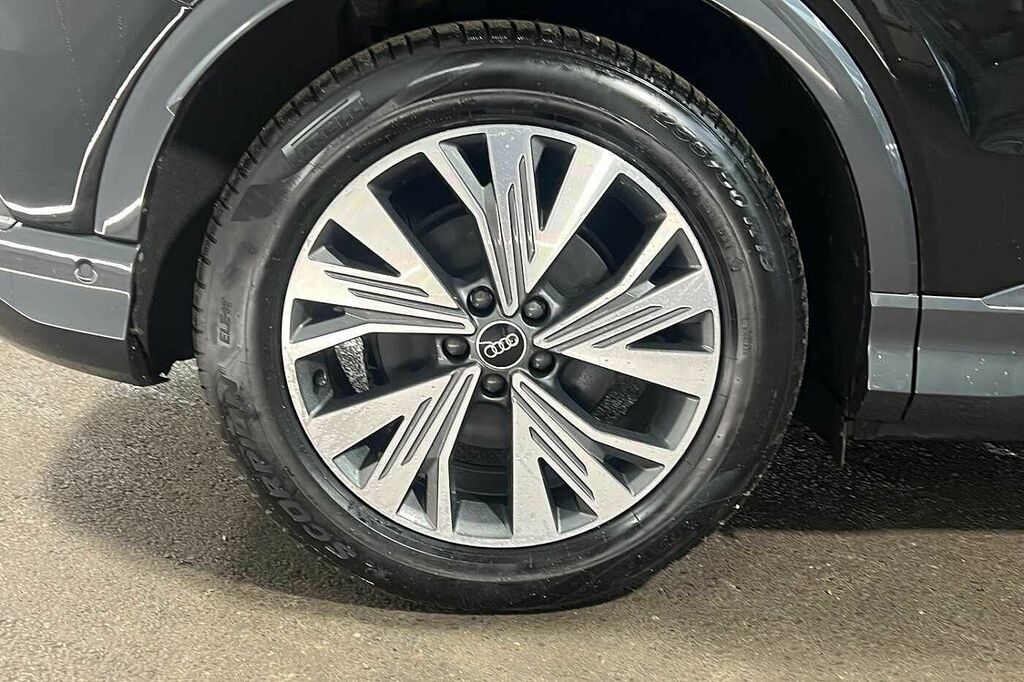 Audi Q4 E Tron 125Kw 35 55Kwh Sport ND72BTF Black #5