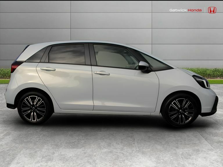 Honda Jazz 1.5 I-mmd Hybrid Advance Ecvt GX26OVC White #5