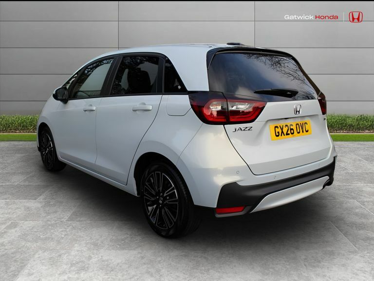 Honda Jazz 1.5 I-mmd Hybrid Advance Ecvt GX26OVC White #3
