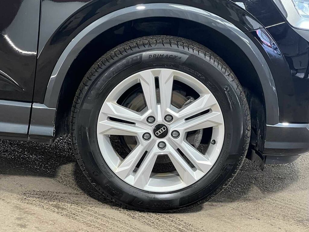 Audi Q2 30 Tfsi 116 Sport SV74KGO Black #5