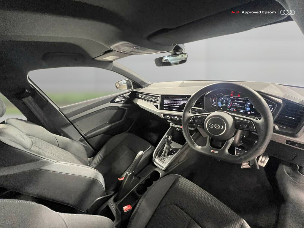 Audi A1 35 Tfsi Black Edition S Tronic Black #2
