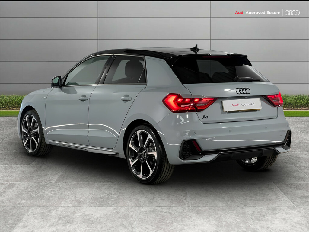 Audi A1 35 Tfsi Black Edition S Tronic Black #3