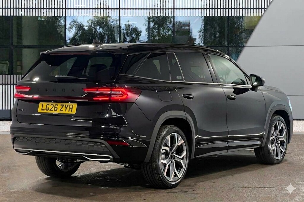 Skoda Kodiaq 1.5 Tsi E-tec Sportline Dsg 7 Seat LG26ZYH Black #4