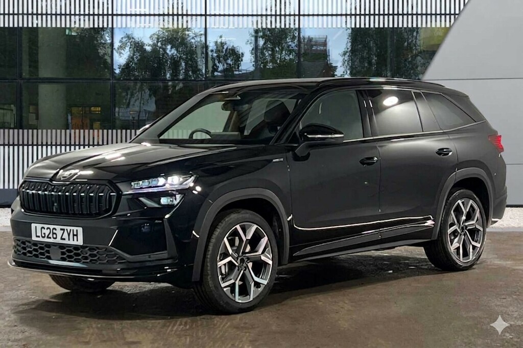 Skoda Kodiaq 1.5 Tsi E-tec Sportline Dsg 7 Seat LG26ZYH Black #2