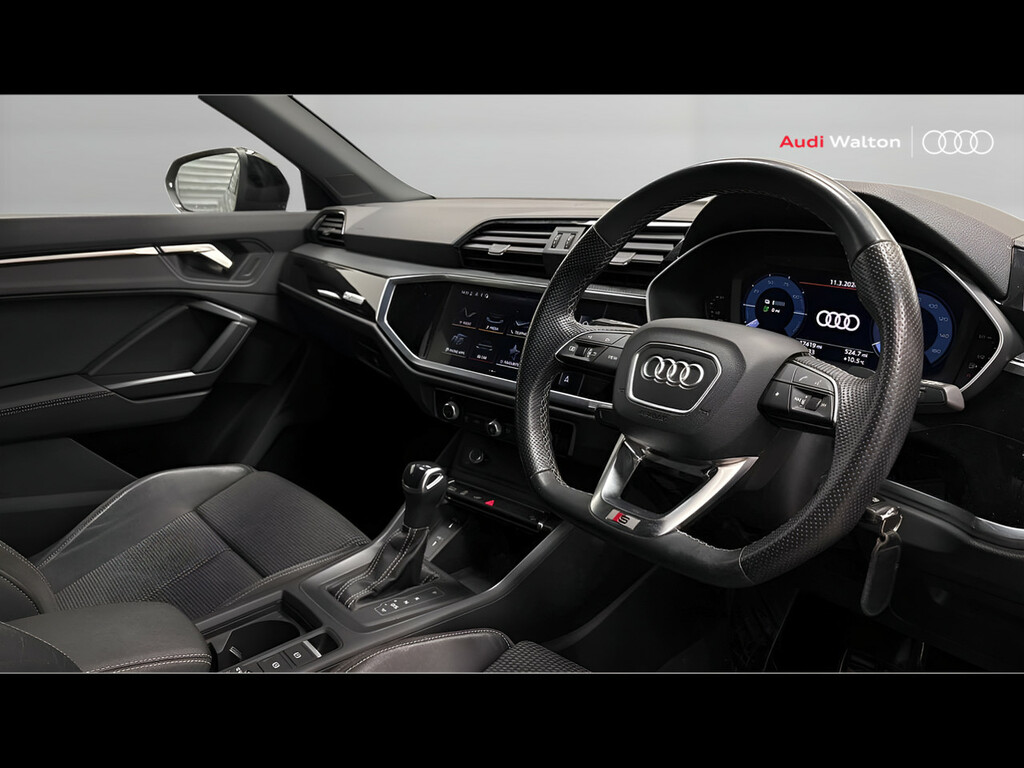 Audi Q3 Black Edition 45 Tfsi E 245 Ps S Tronic ML72LFW Grey #4