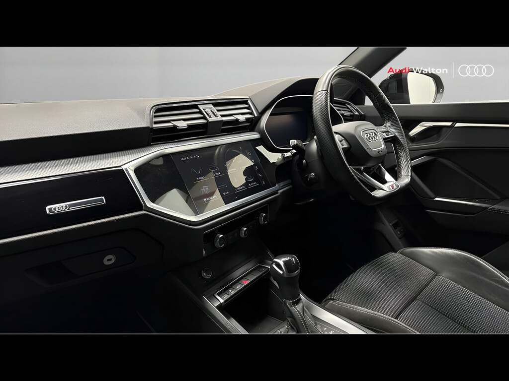 Audi Q3 Black Edition 45 Tfsi E 245 Ps S Tronic ML72LFW Grey #2