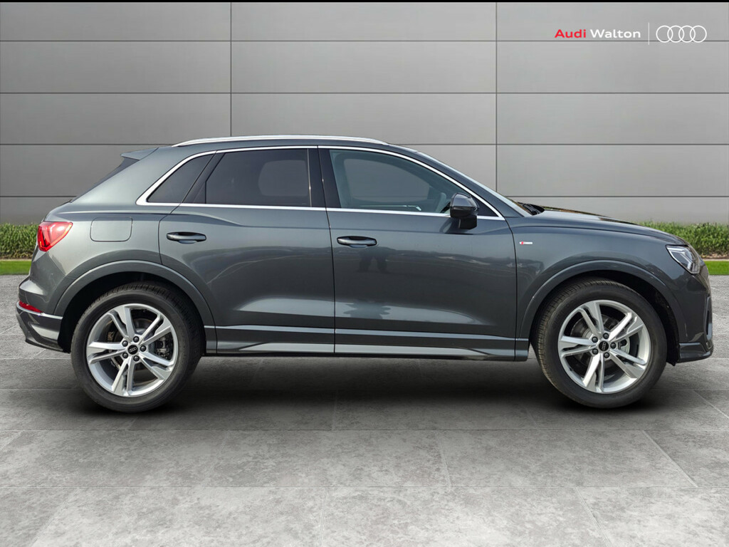 Audi Q3 S Line 35 Tfsi 150 Ps S Tronic RF75GLK Grey #4