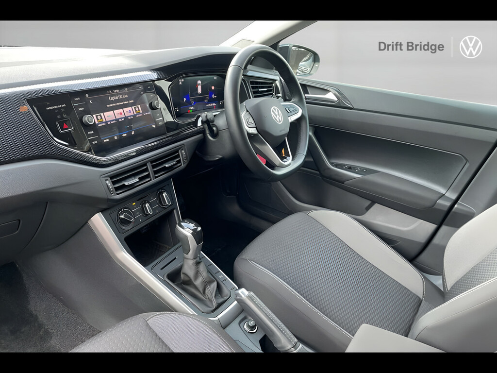 Volkswagen Polo 1.0 Tsi Match Dsg LA25UJZ Black #2