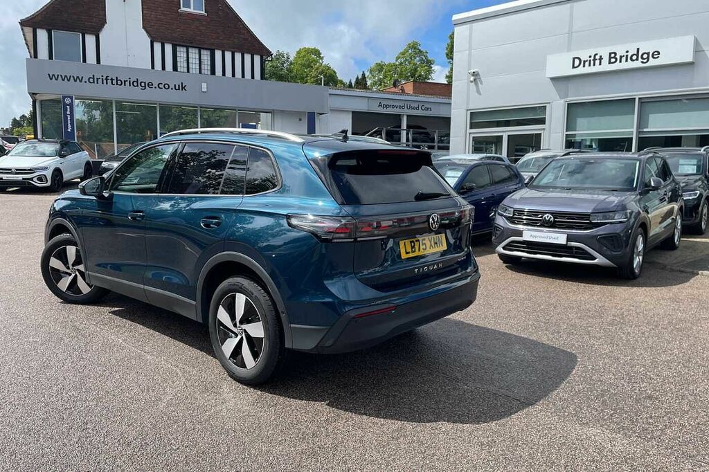 Volkswagen Tiguan 1.5 Tsi Ehybrid Match Dsg LB75XNN Blue #3