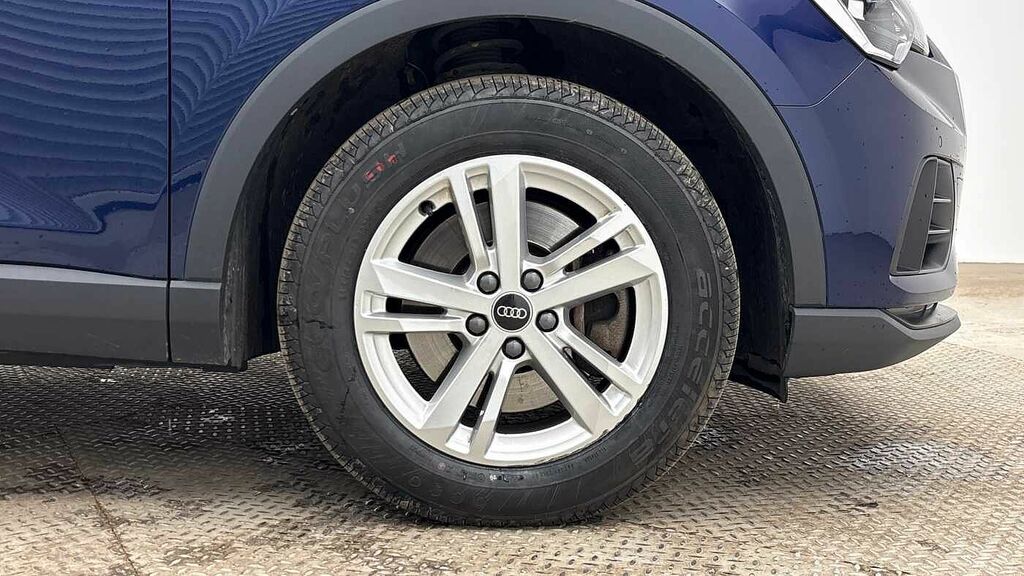Audi Q3 Technik 45 Tfsi E 245 Ps S Tronic CV22YDF Blue #5