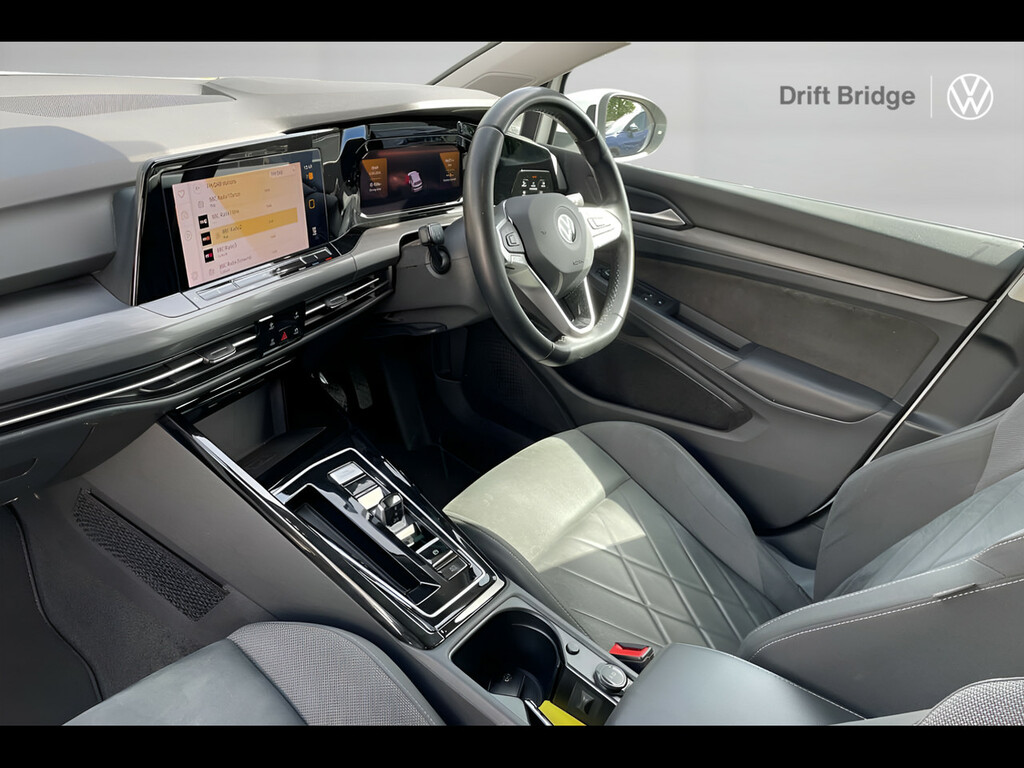Volkswagen Golf 1.4 Tsi Ehybrid Style Dsg LG72XFN White #2