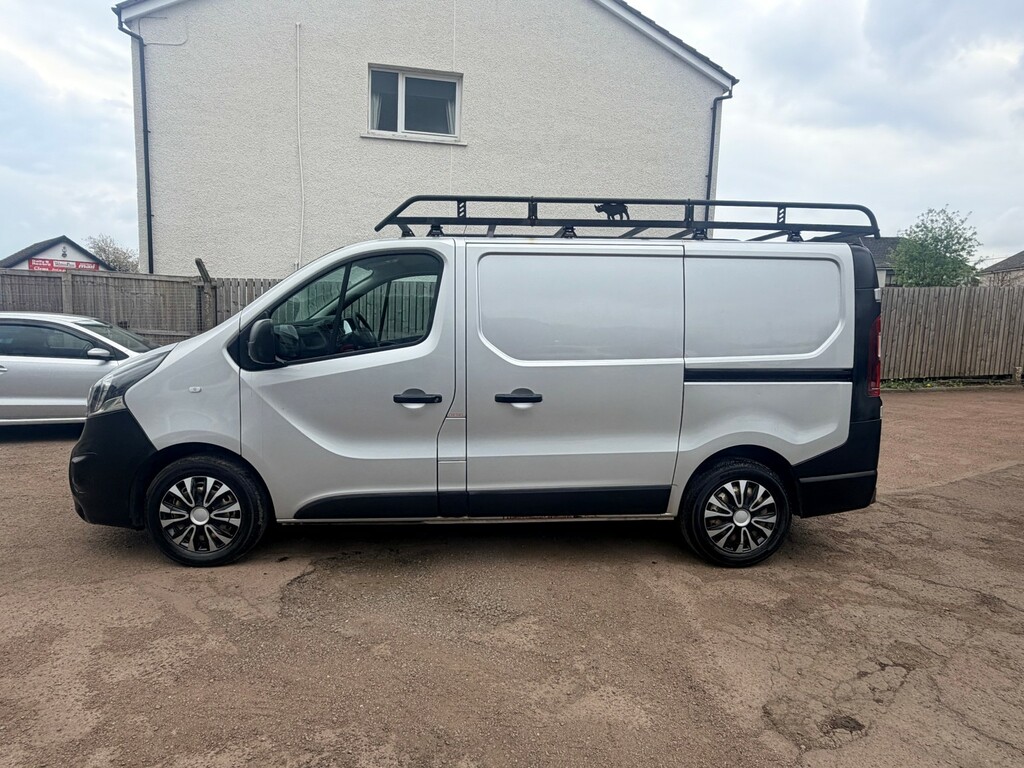 Vauxhall Vivaro 1.6 Cdti 2700 ML68WTO Silver #5