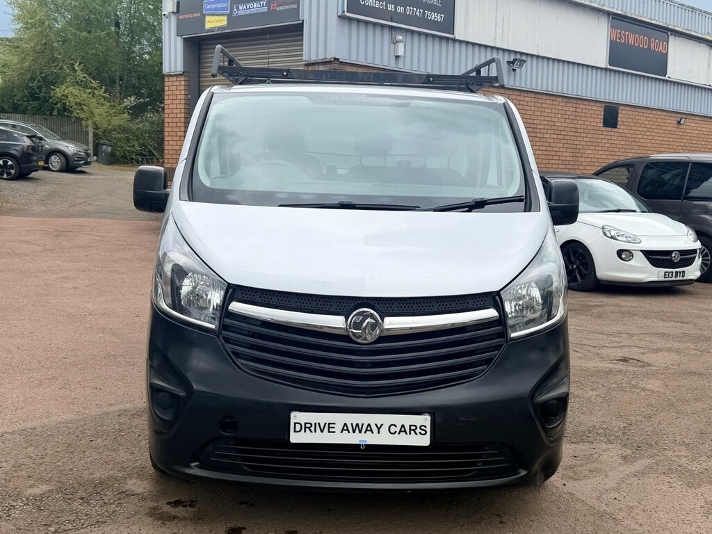 Vauxhall Vivaro 1.6 Cdti 2700 ML68WTO Silver #2