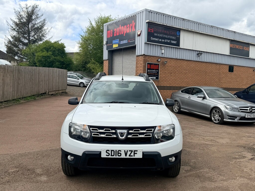 Dacia Duster 1.5 Ambiance Dci 110 4X2 SD16VZF White #2