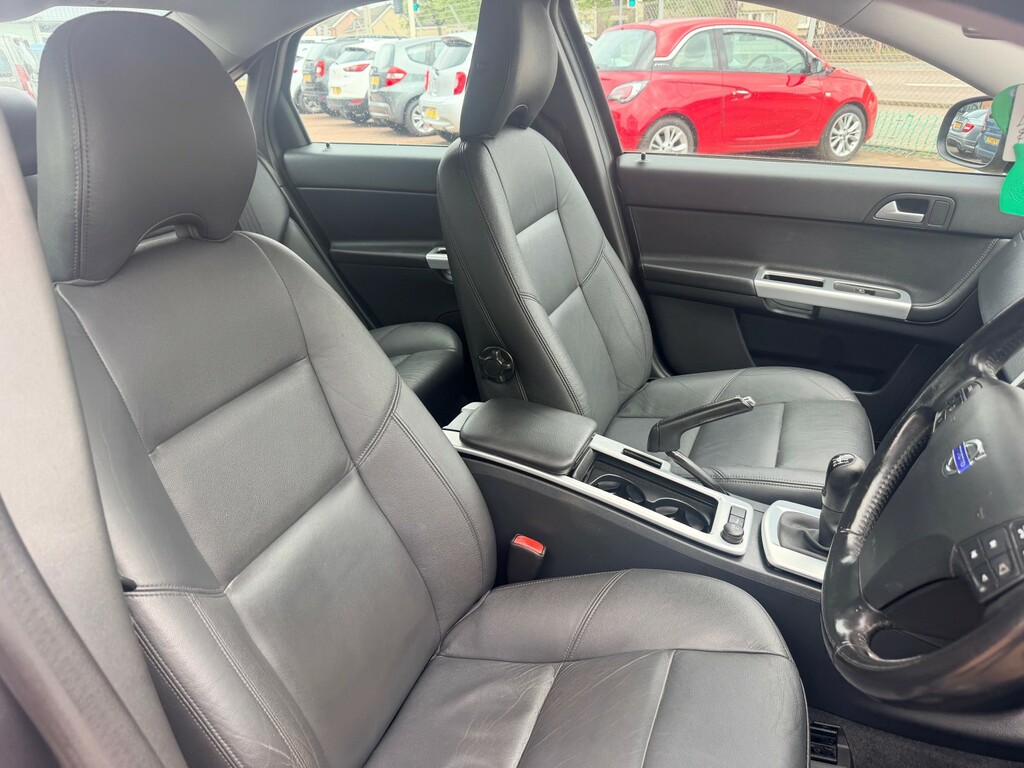 Volvo S40 Se Lux Black #10