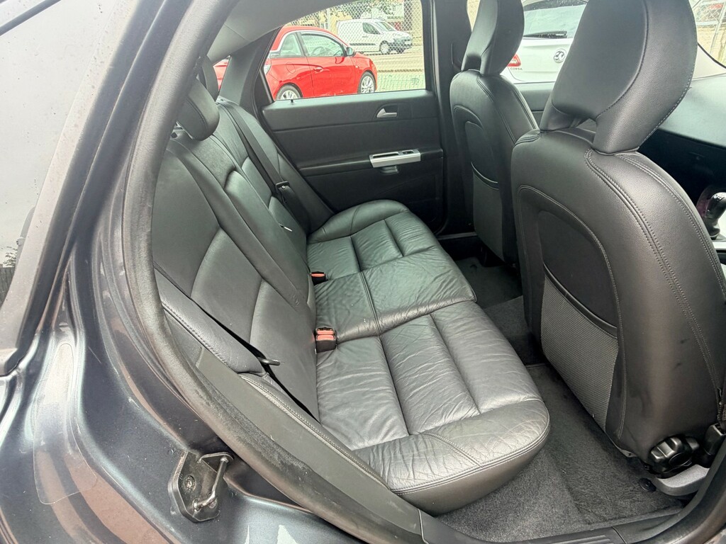 Volvo S40 Se Lux Black #11